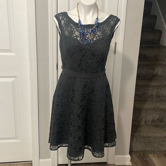 MORILEE  BY MADELINE GARDNER DRESS - Picture 1 of 13